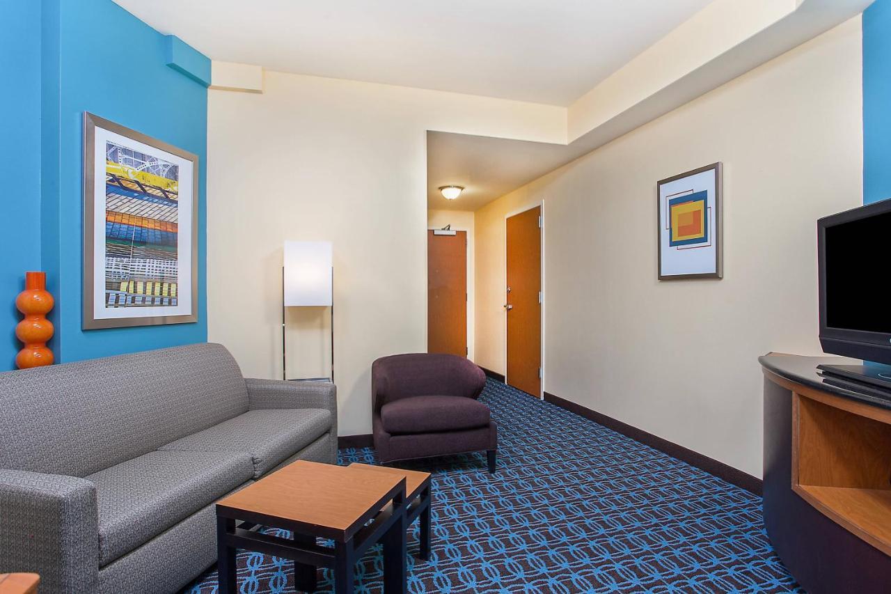 Fairfield Inn & Suites Louisville East Bagian luar foto